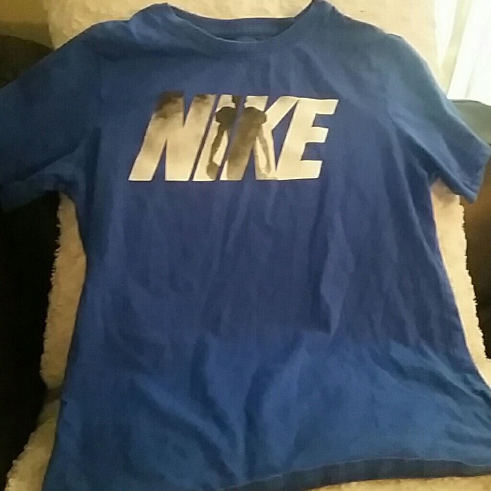 Boy's short sleeve Nike tee